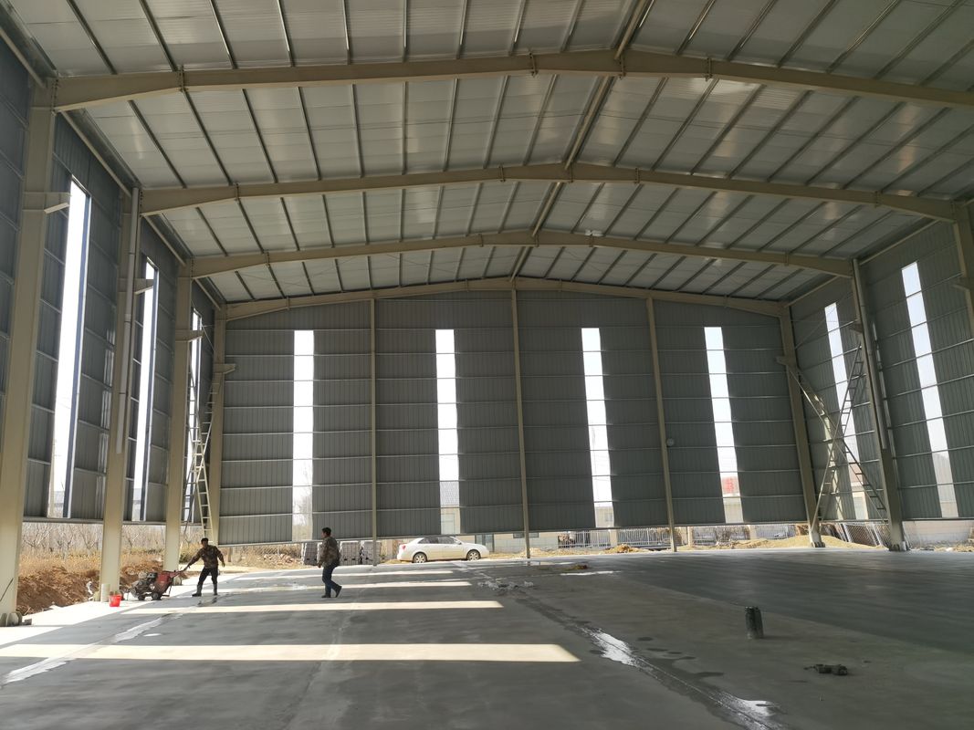 Xây dựng kho thép được thiết kế cho tòa nhà cao và trải dài lớn với Xưởng chế tạo cấu trúc thép sẵn chống bão